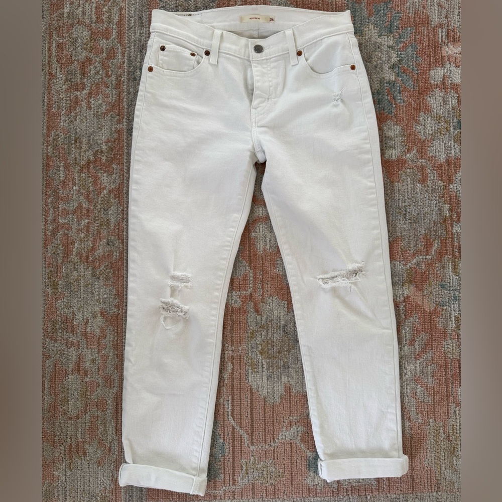 Levi’s White Boyfriend Jeans